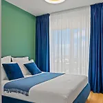 Mido Aviatie Park With Private Parking & Self Check-in Бухарест
