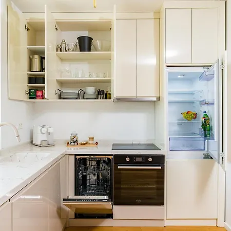 Appartement Mido Aviatie Park With Private Parking & Self Check-in