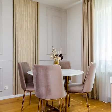 Mido Aviatie Park With Private Parking & Self Check-in *