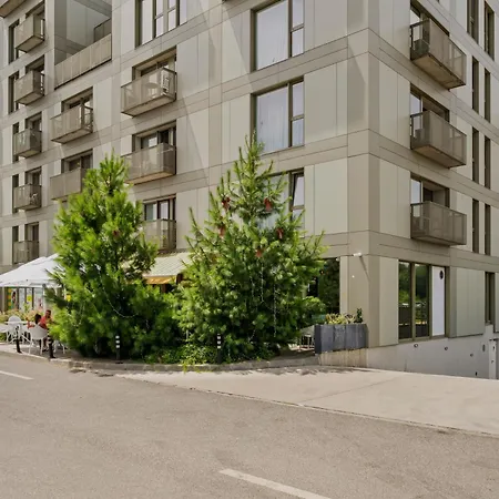 Mido Aviatie Park With Private Parking & Self Check-in *