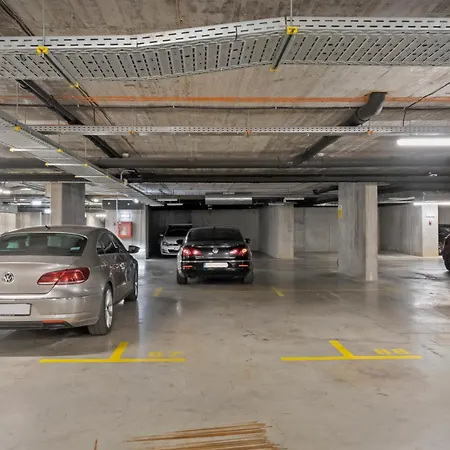 Mido Aviatie Park With Private Parking & Self Check-in *