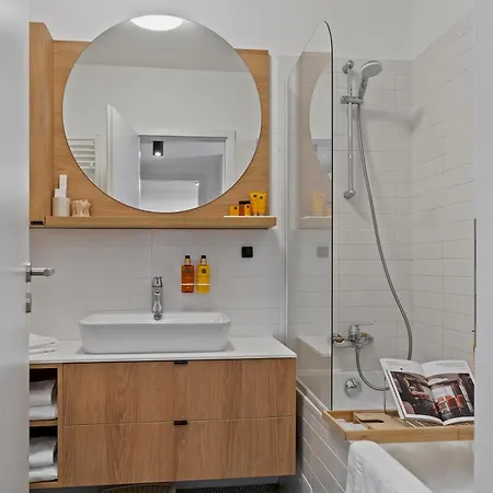 Appartement Mido Aviatie Park With Private Parking & Self Check-in