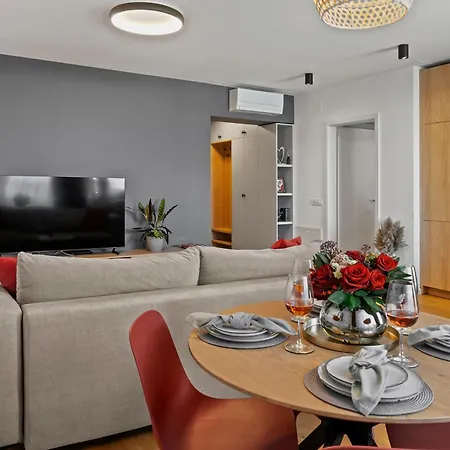 Mido Aviatie Park With Private Parking & Self Check-in Bucarest