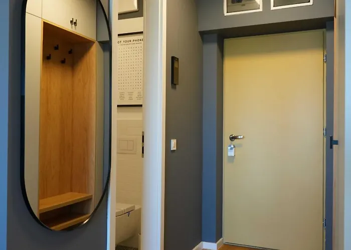 Mido Aviatie Park With Private Parking & Self Check-in * Бухарест