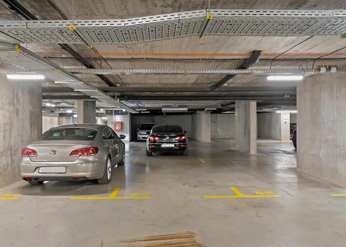 Mido Aviatie Park With Private Parking & Self Check-in *