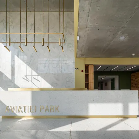 Mido Aviatie Park With Private Parking & Self Check-in דירה