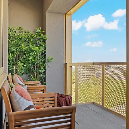 Mido Aviatie Park With Private Parking & Self Check-in דירה *