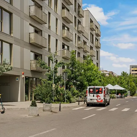 Mido Aviatie Park With Private Parking & Self Check-in Бухарест