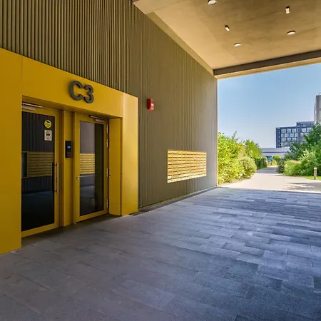 Mido Aviatie Park With Private Parking & Self Check-in Апартаменти Бухарест